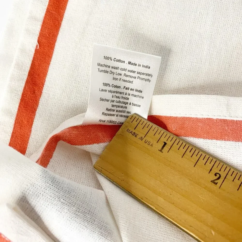 Mahogany Christmas Hand Towel With Tall Skinny Nutcracker 20